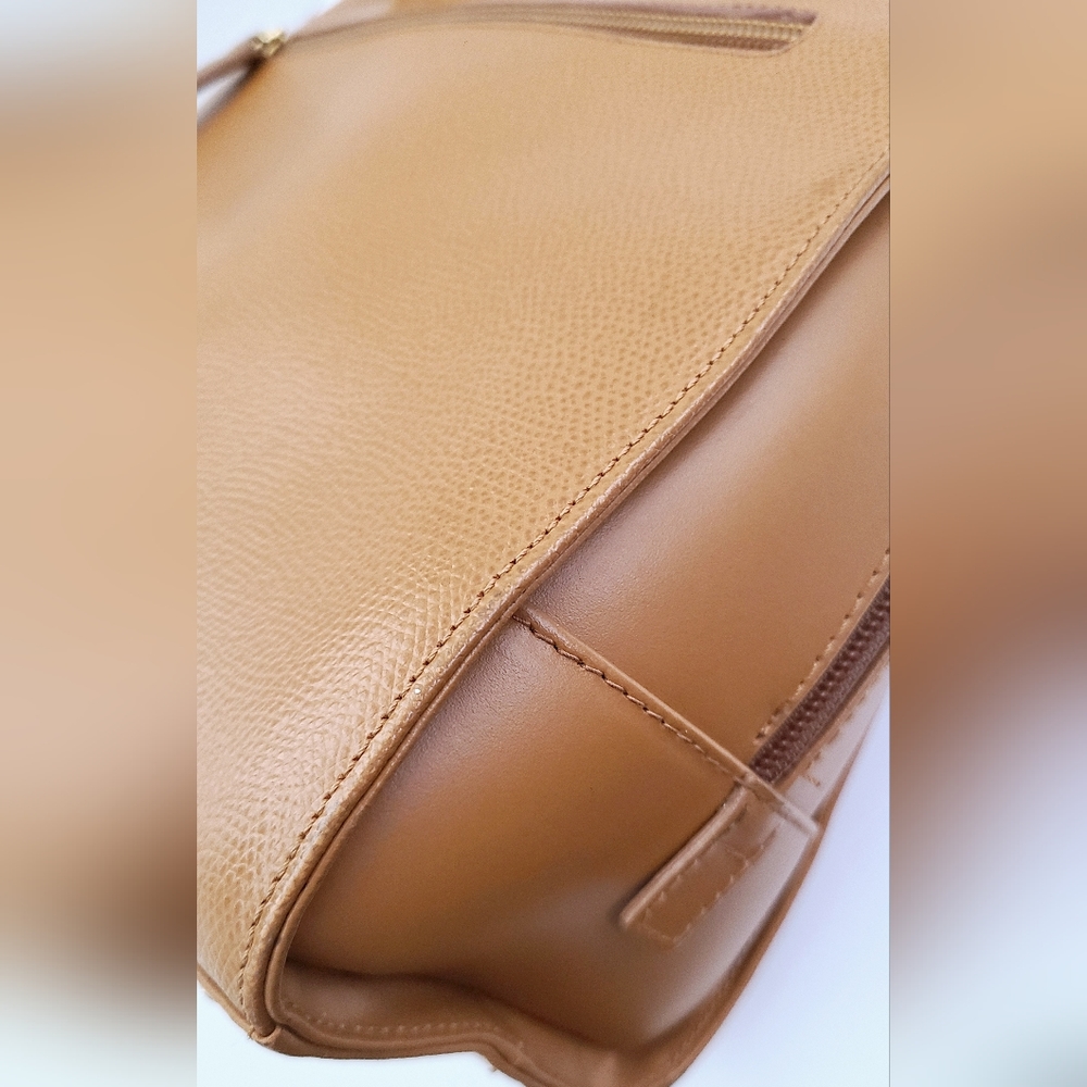Classic Tan Structured Satchel Handbag - Women's Tote - Picture 5 of 14